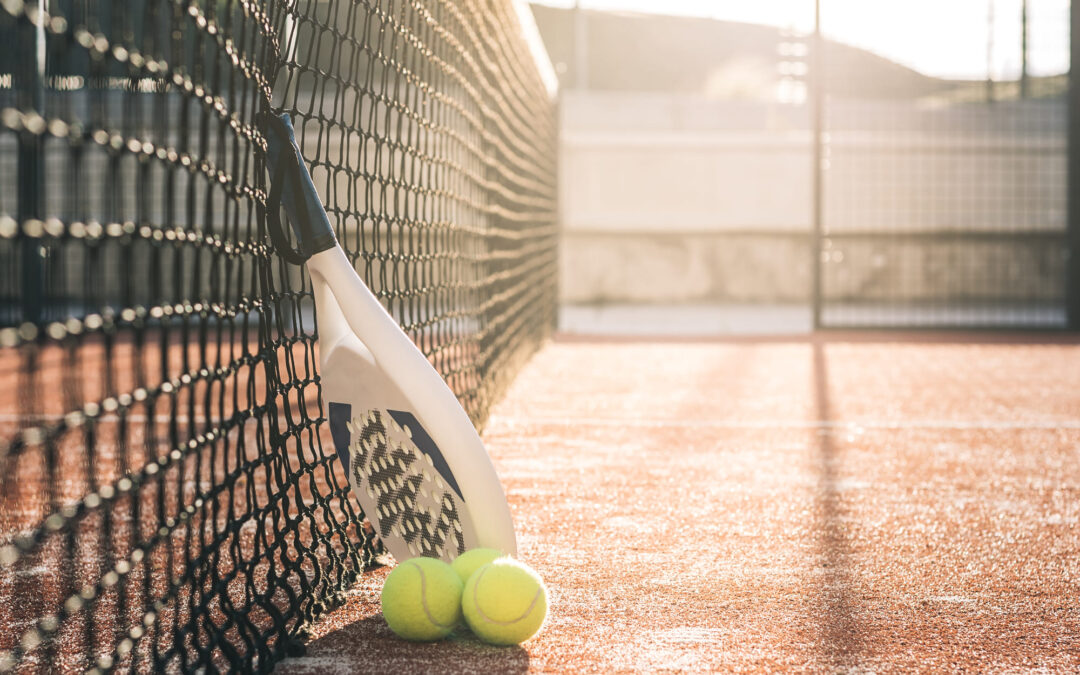 Com’è nato lo sport dell’estate? Tutto quello che c’è da sapere sulle origini del padel