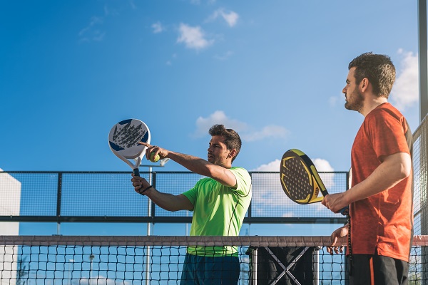 Comunicazione padel: come coordinarsi con il partner di gioco